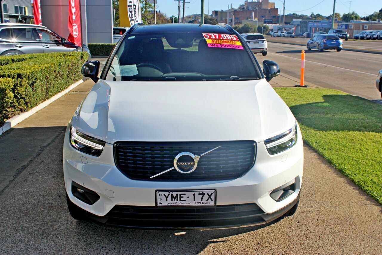 Volvo  XC40 T5 R-Design AWD