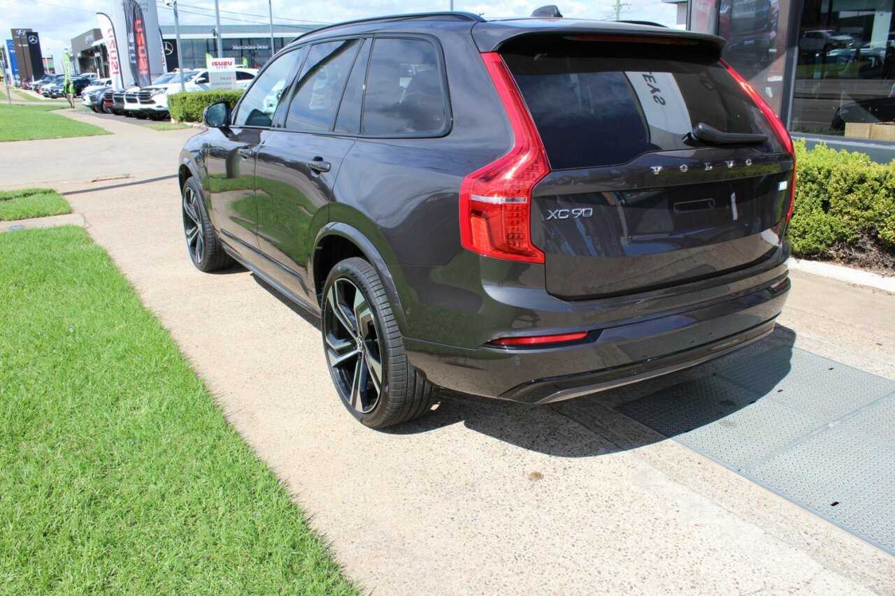 Volvo  XC90 Recharge Ultimate, T8 AWD Plug-in hybrid, Electric/Petrol, Dark, 7 Seats