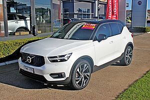 Volvo  XC40 T5 R-Design AWD